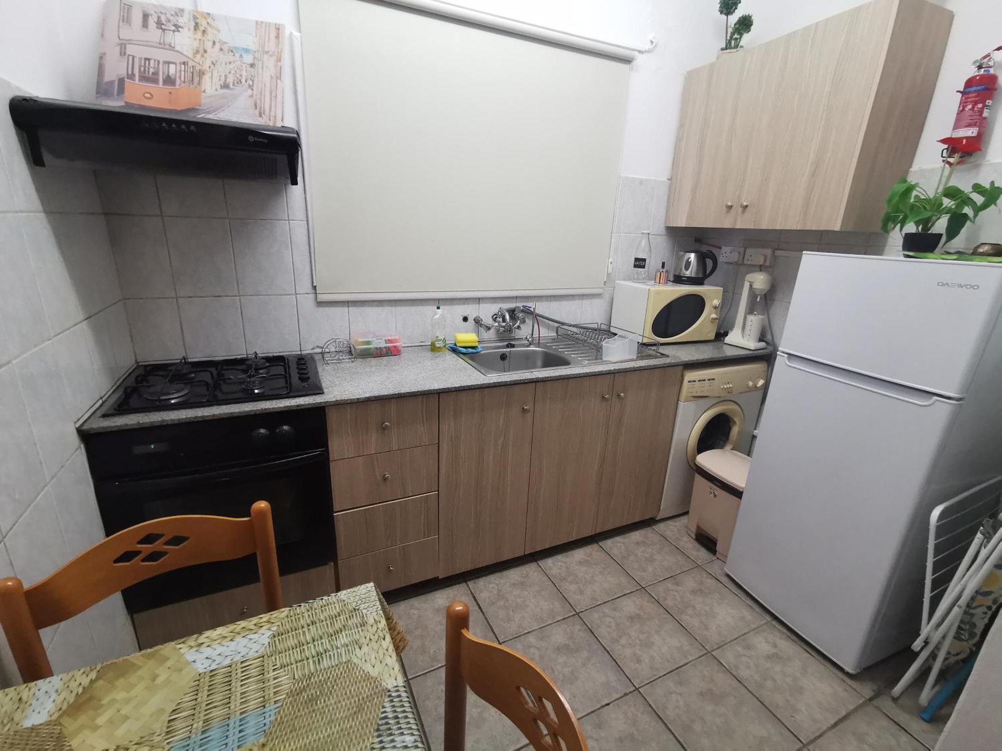 Strovolos Rooms Studios Никосия Номер фото