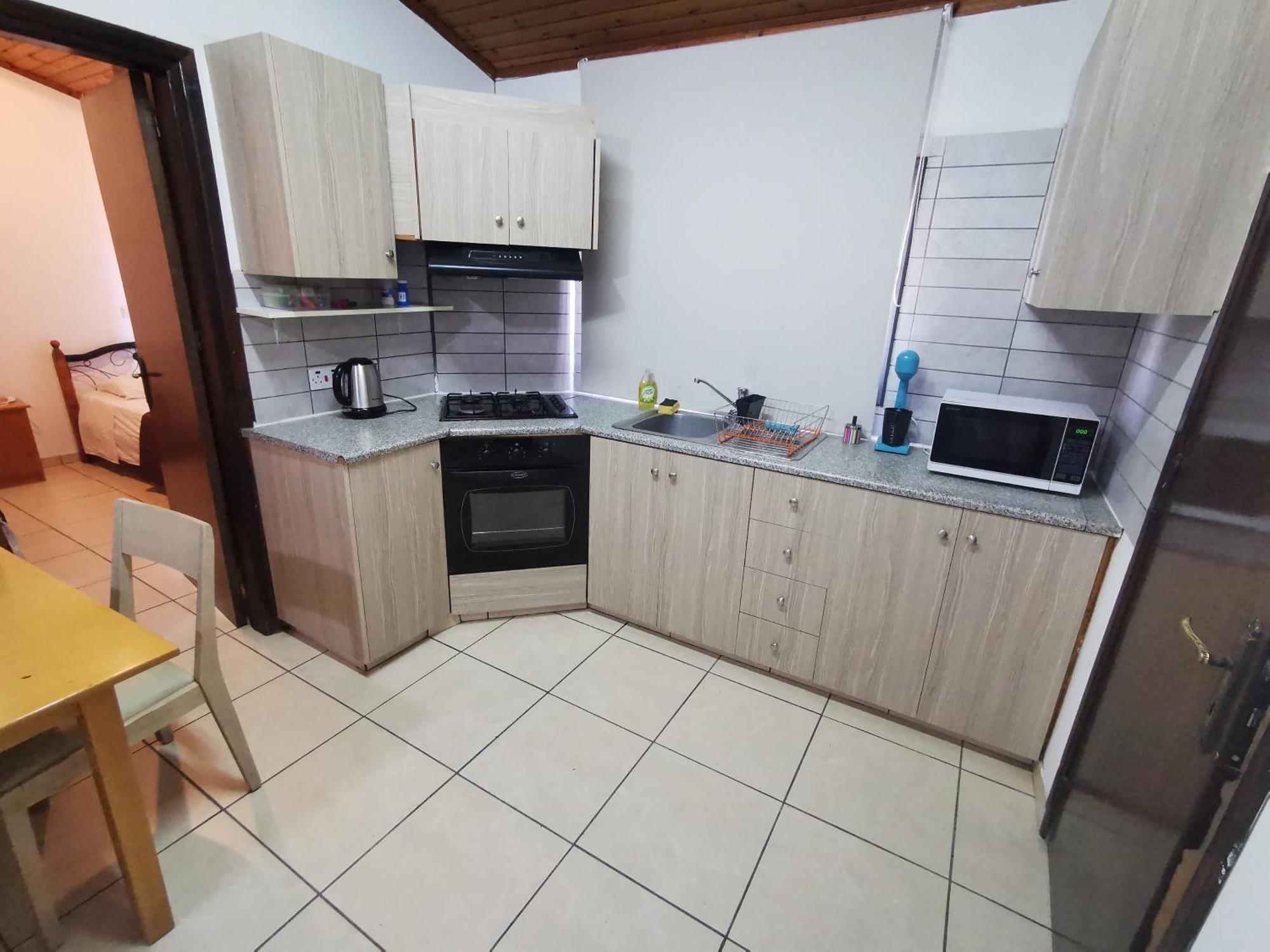 Strovolos Rooms Studios Никосия Номер фото