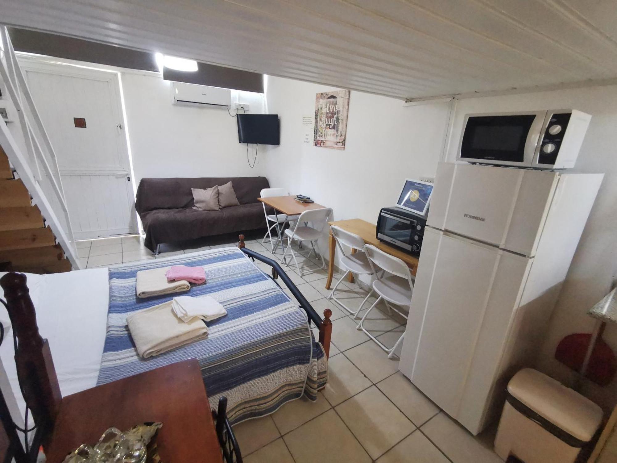 Strovolos Rooms Studios Никосия Номер фото
