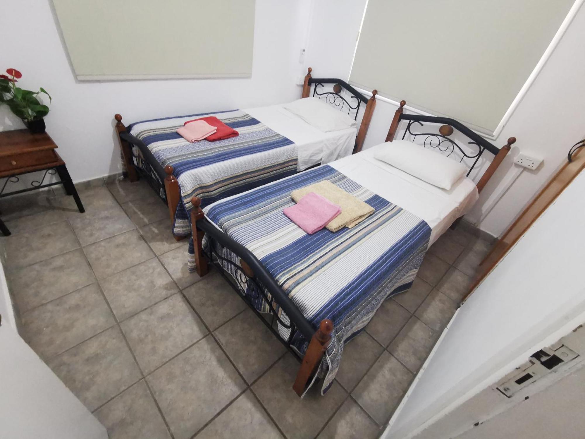 Strovolos Rooms Studios Никосия Номер фото